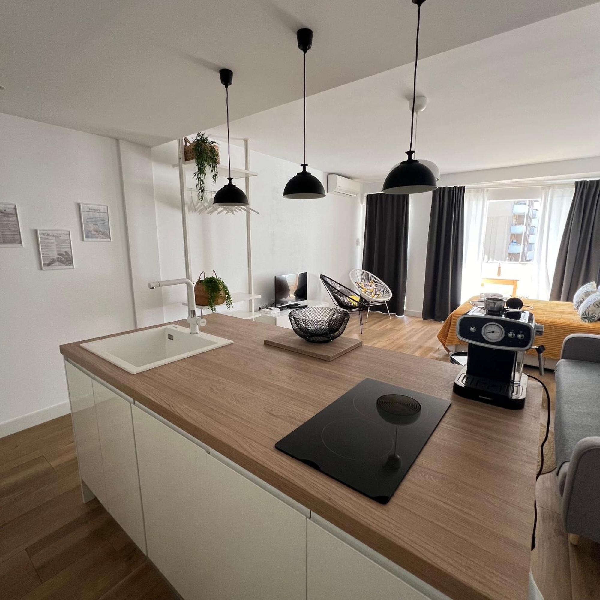 Holiday Studio By Meatina Torremolinos Luaran gambar